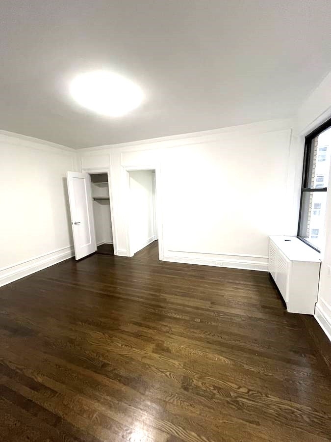 71 West 12th Street - Photo 1