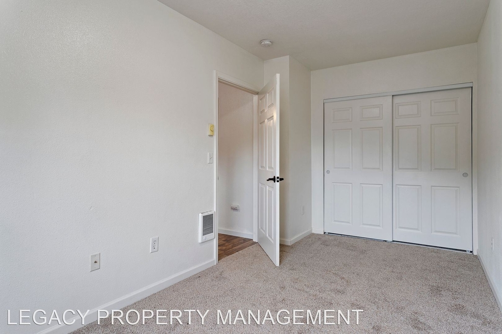 10033 N Lombard St. - Photo 16