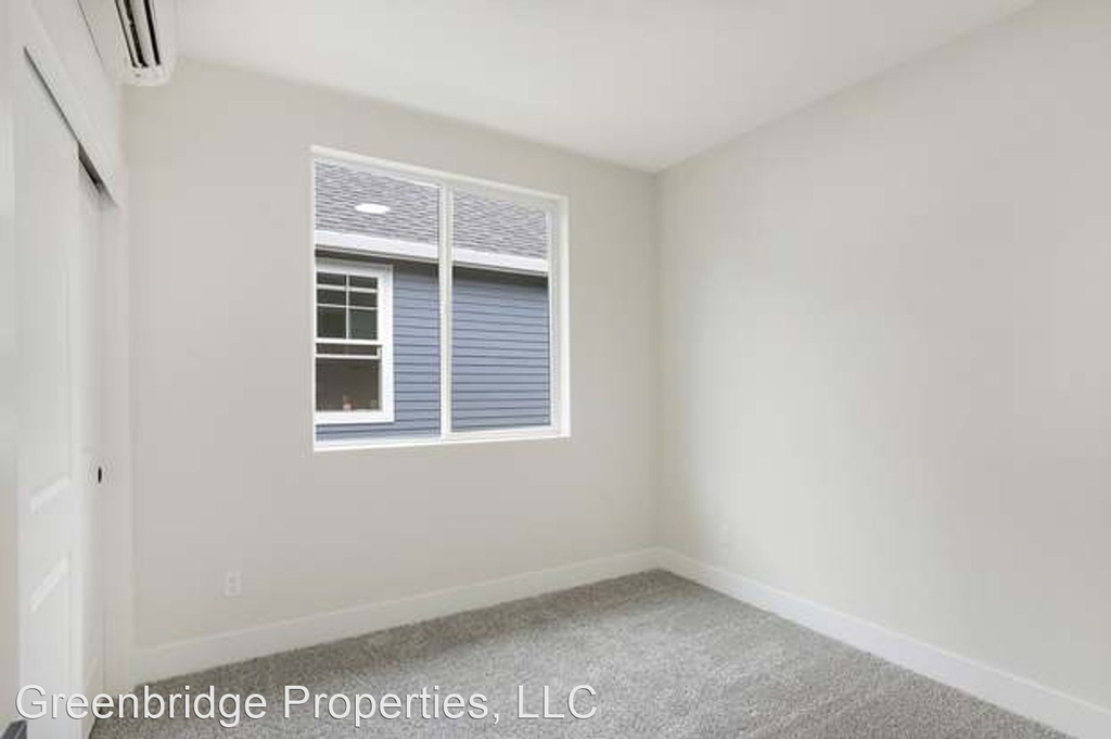 4875-4881 Se 63rd Ave. - Photo 8