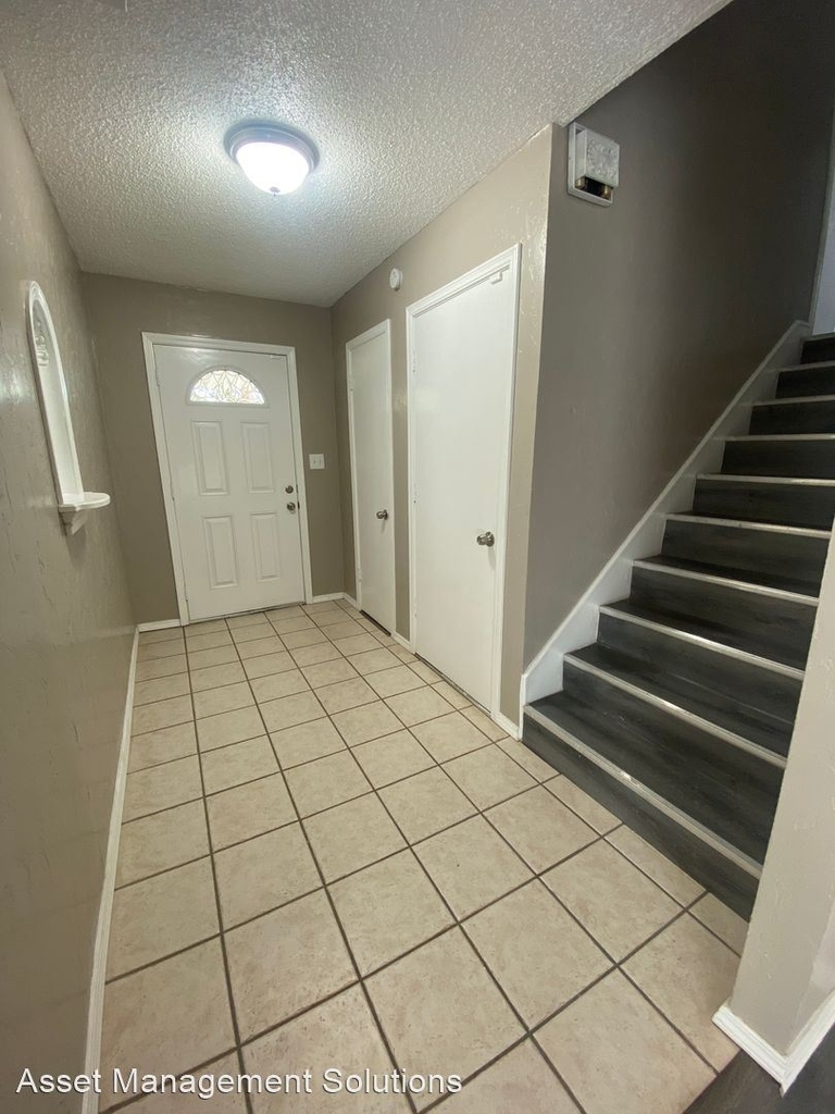 11508 Victoria Place - Photo 7