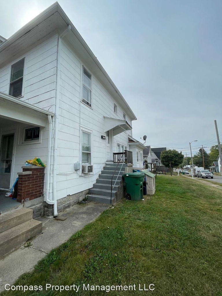 225 N 10th - Photo 1