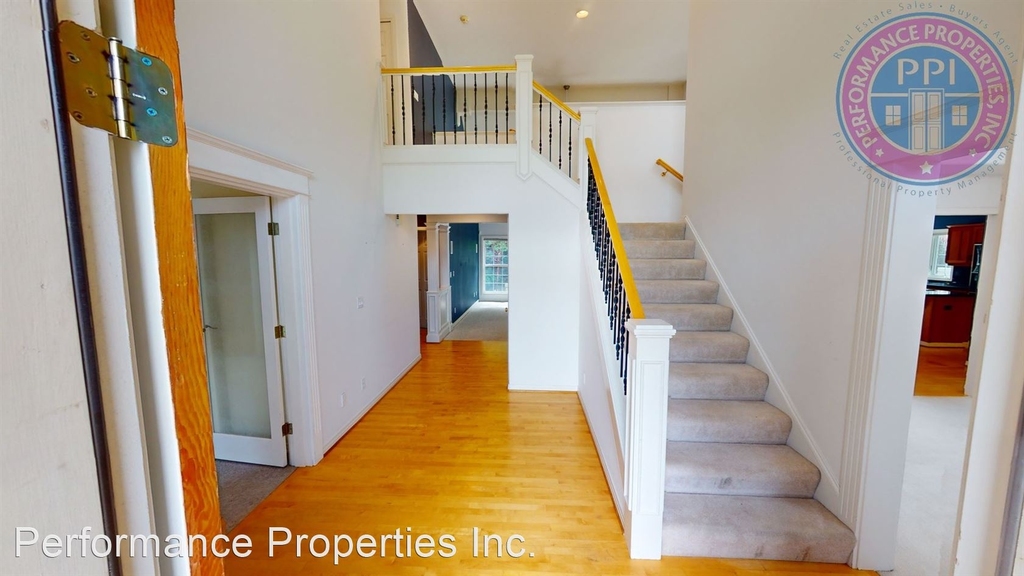 3032 Nw Spencer Street - Photo 1