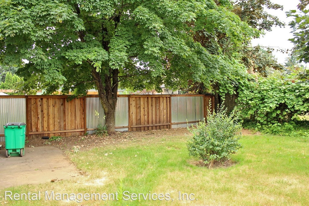 3715 Ne 42nd Avenue - Photo 25