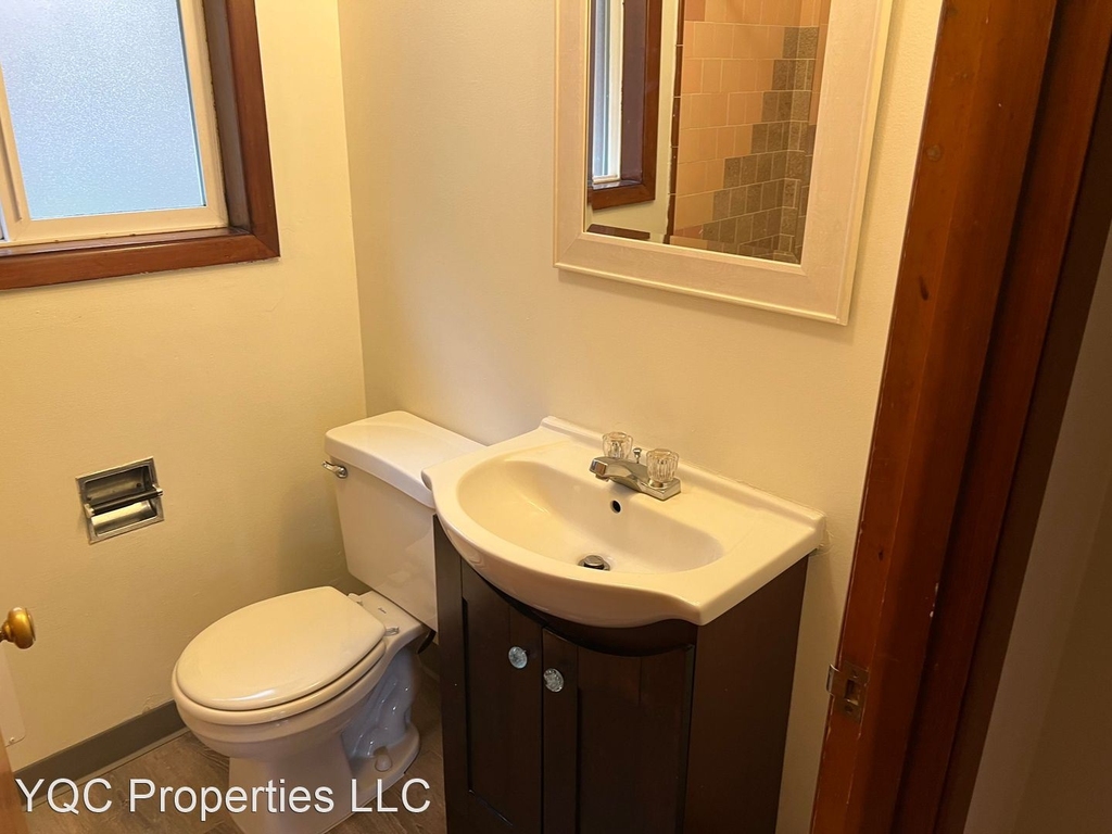 1319 E Reserve Street - Photo 24