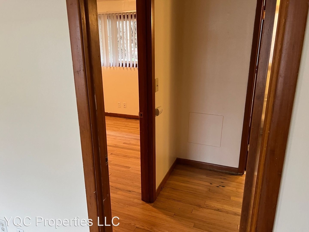 1319 E Reserve Street - Photo 23