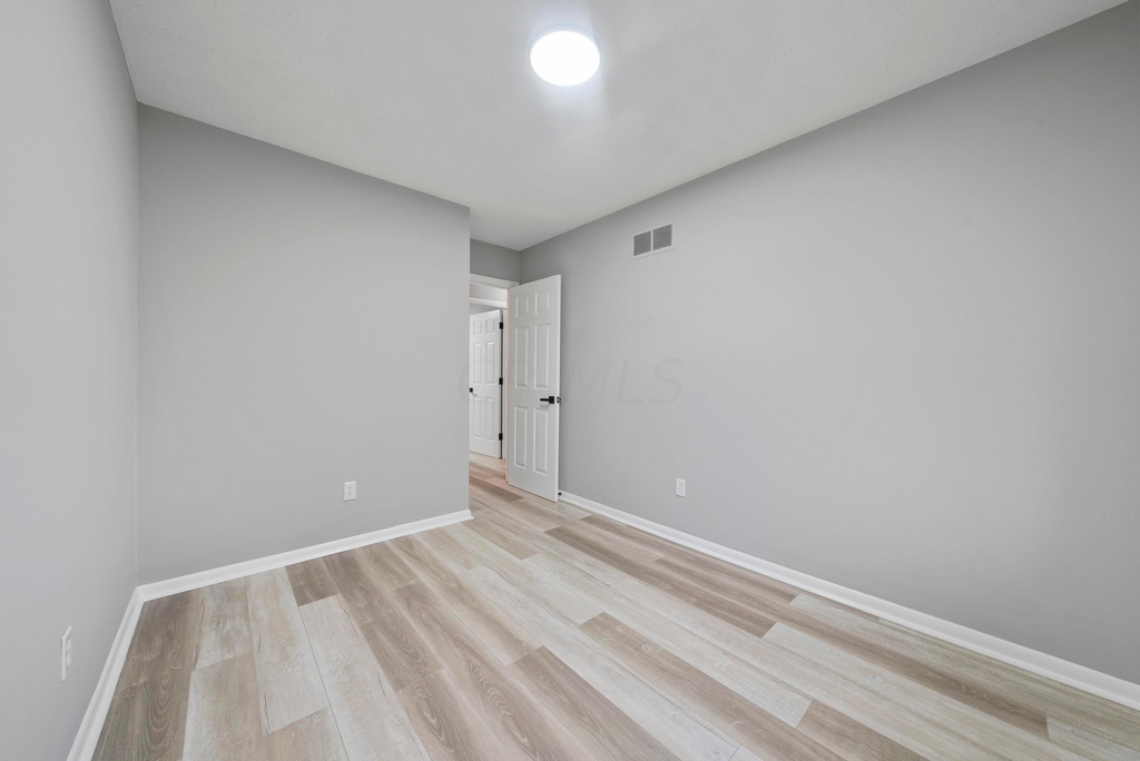 208 Matthew Avenue - Photo 29