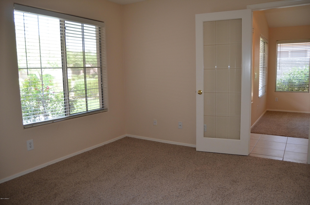 6773 W Quail Avenue - Photo 3