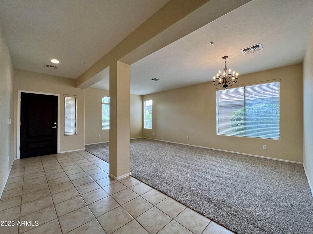 41018 N Prestancia Drive - Photo 4