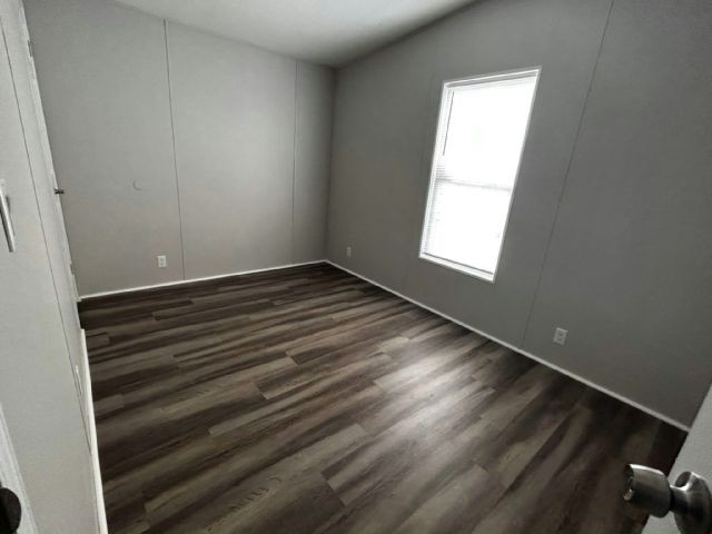 11409 Betsy Way - Photo 2