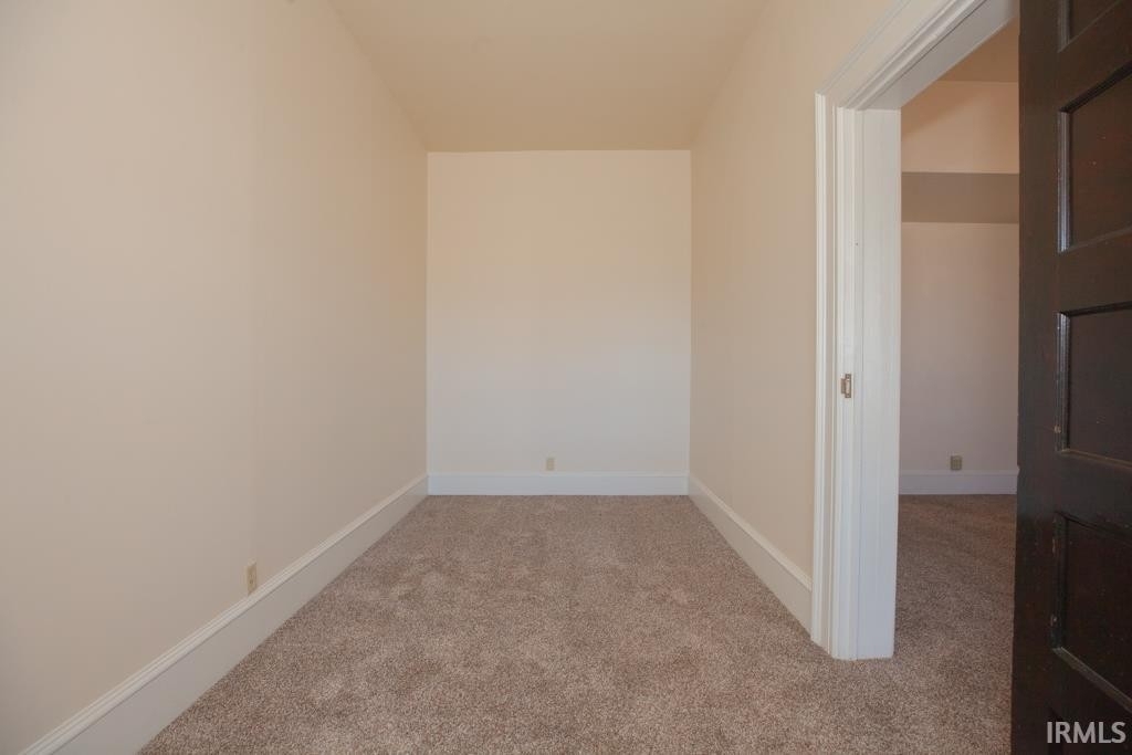 1119 Se Riverside Drive - Photo 5