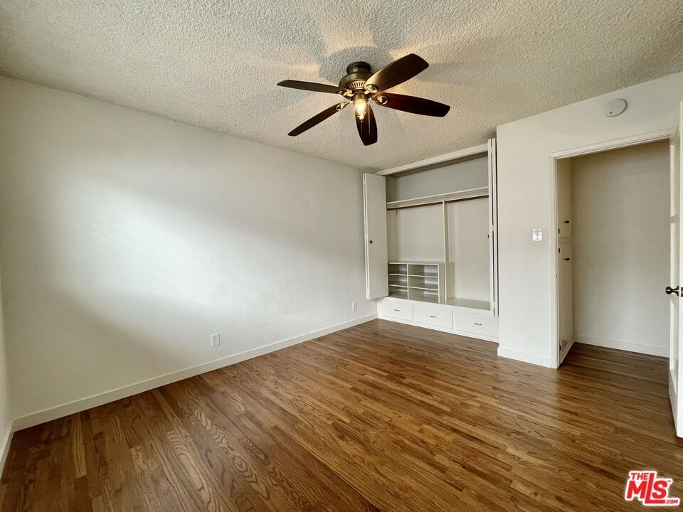 6548 W 80th Pl - Photo 23