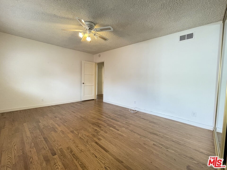 6548 W 80th Pl - Photo 18