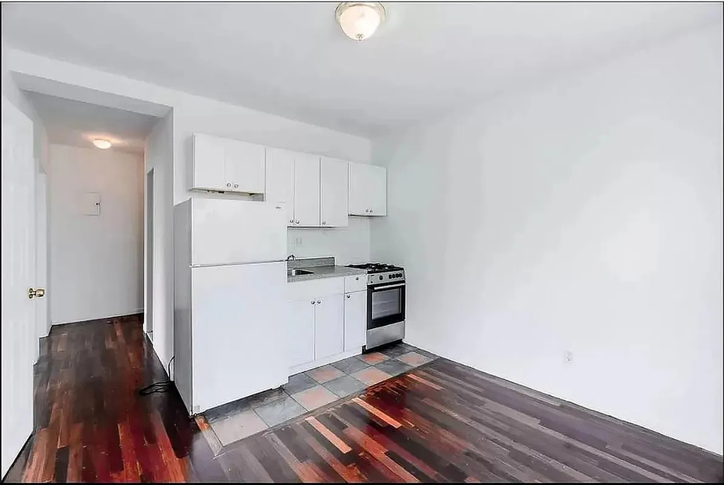 115 Lexington Avenue - Photo 1