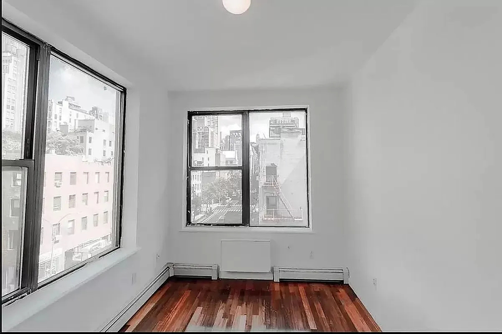 115 Lexington Avenue - Photo 3