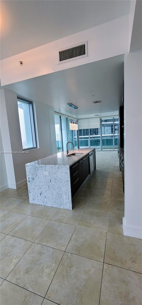 900 Biscayne Blvd - Photo 16