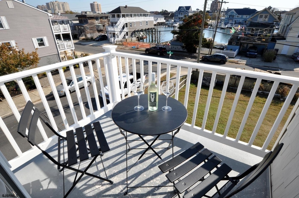 104 N Dudley Ave - Photo 12