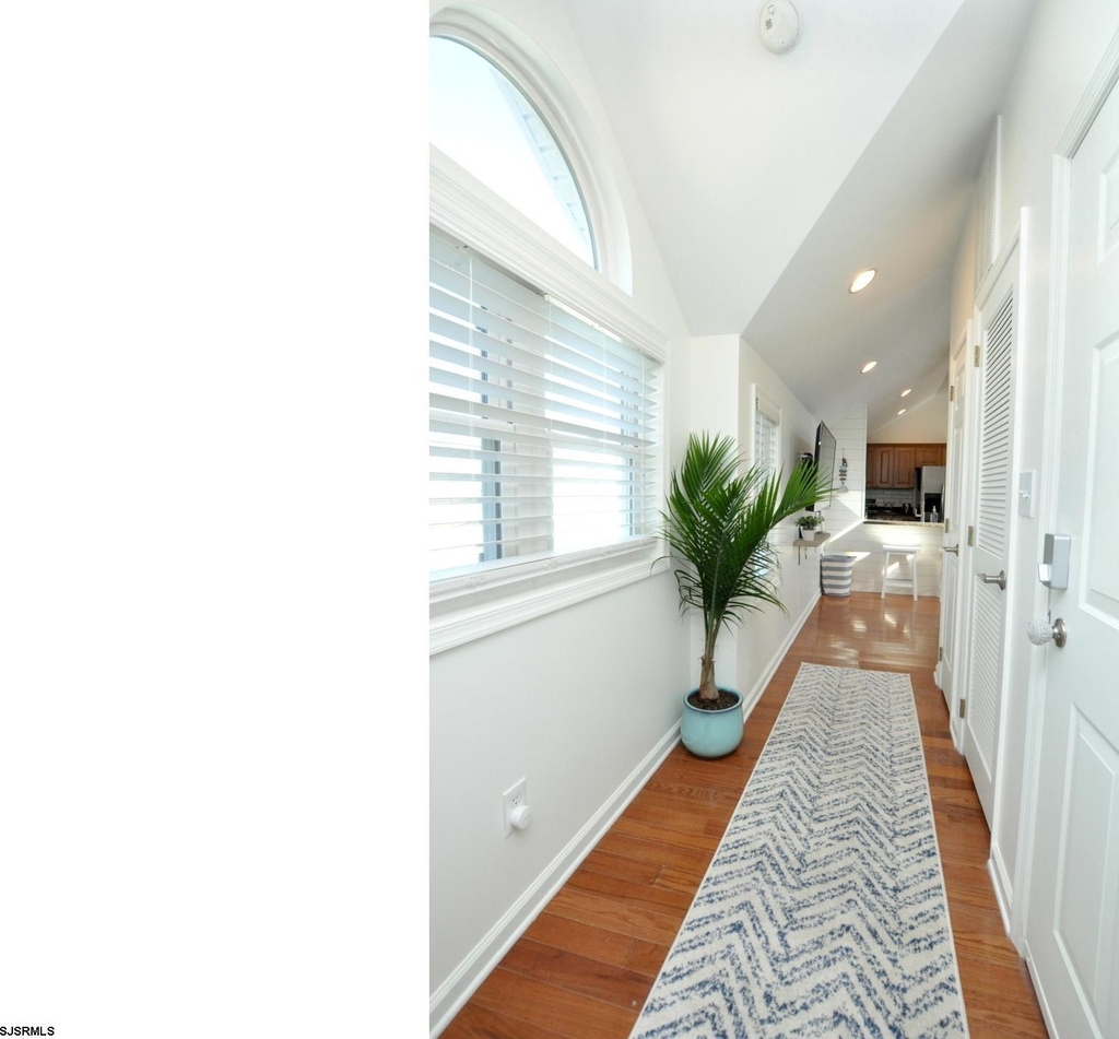 104 N Dudley Ave - Photo 10