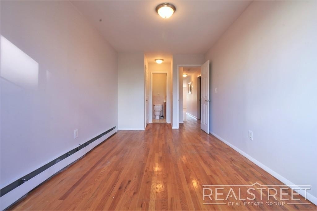 319 Winthrop Street - Photo 5