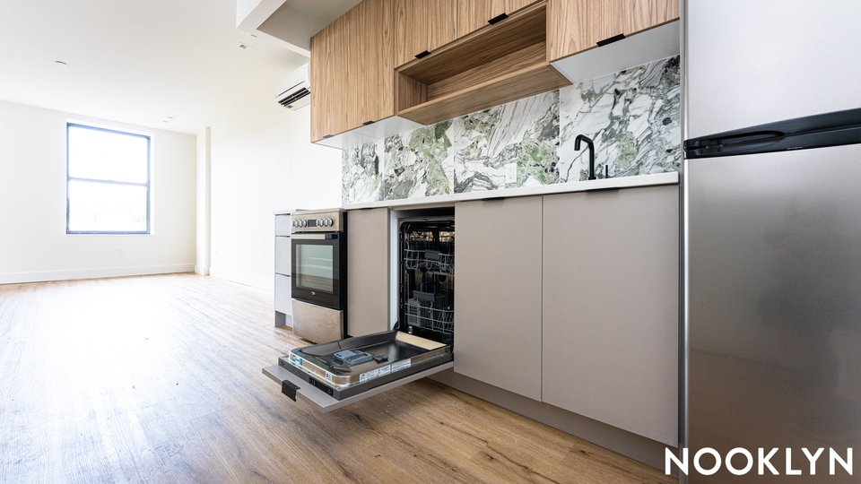 119 Eagle Street - Photo 0