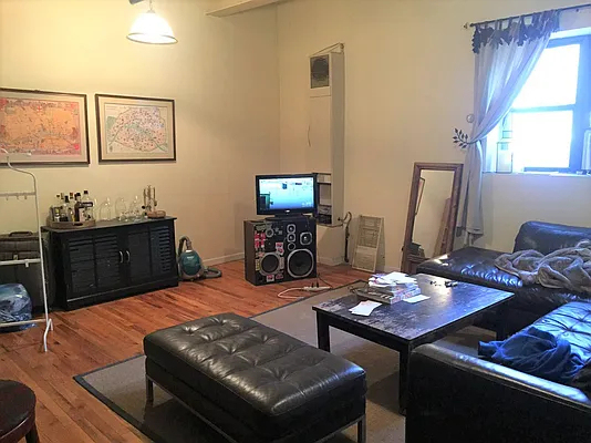 435 Broadway - Photo 3