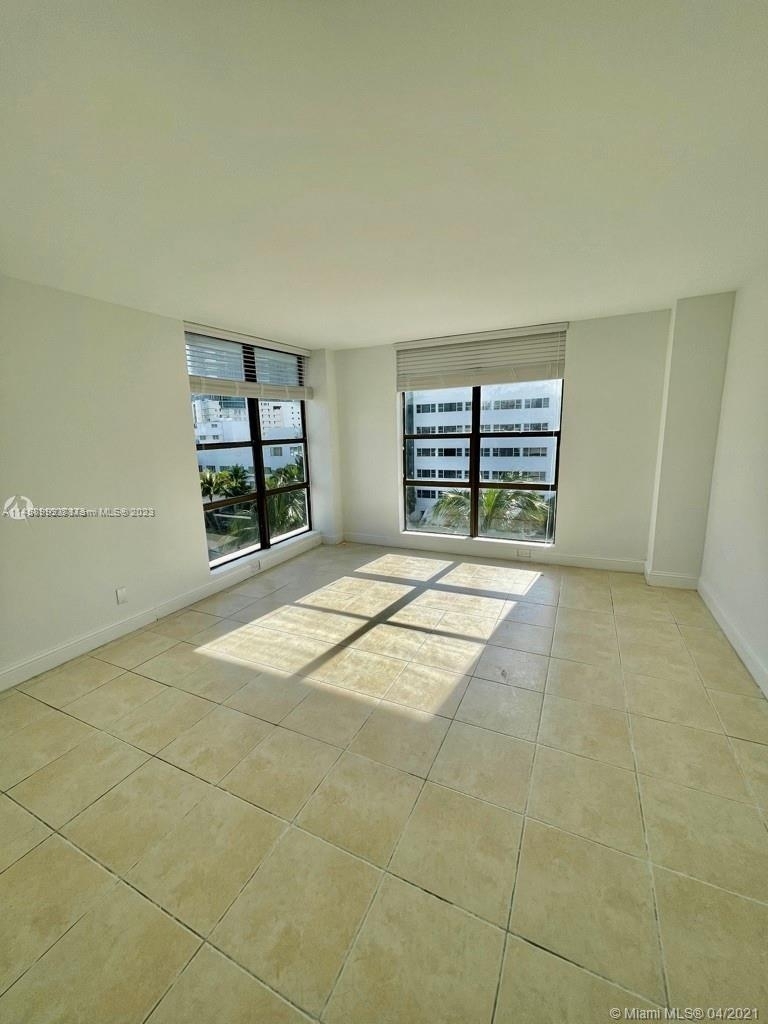 1800 Collins Ave - Photo 15