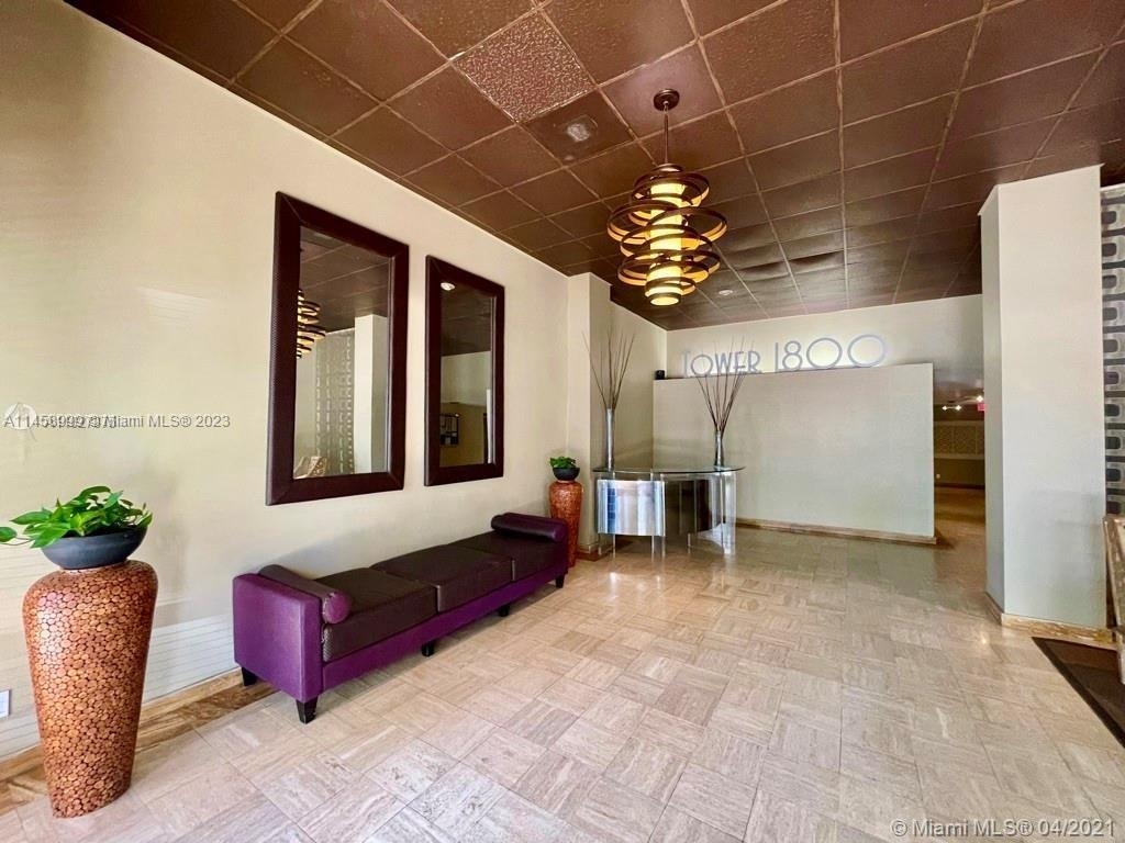 1800 Collins Ave - Photo 23