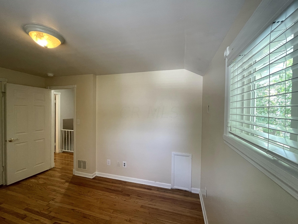 215 Delhi Avenue - Photo 20