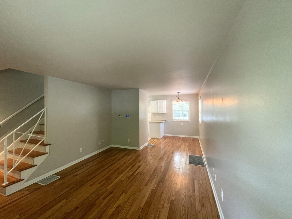 215 Delhi Avenue - Photo 6