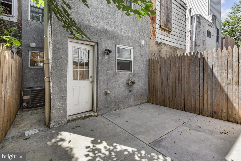 2045 Wilder Street - Photo 12