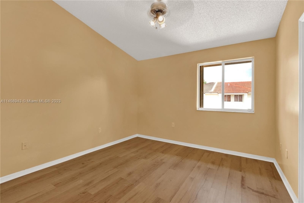 14116 Sw 179th Ter - Photo 10