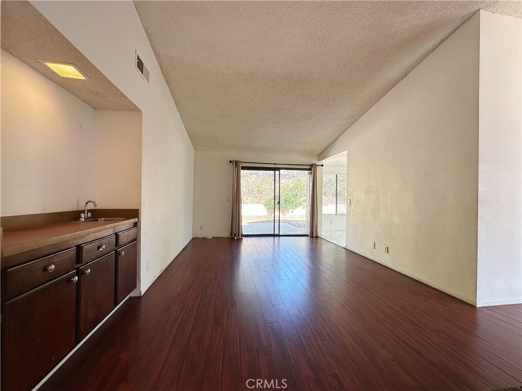 2112 Arcdale Avenue - Photo 10