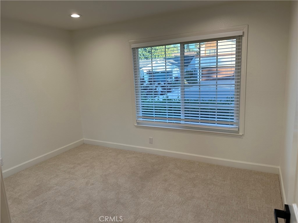 27793 Ruisenor - Photo 6