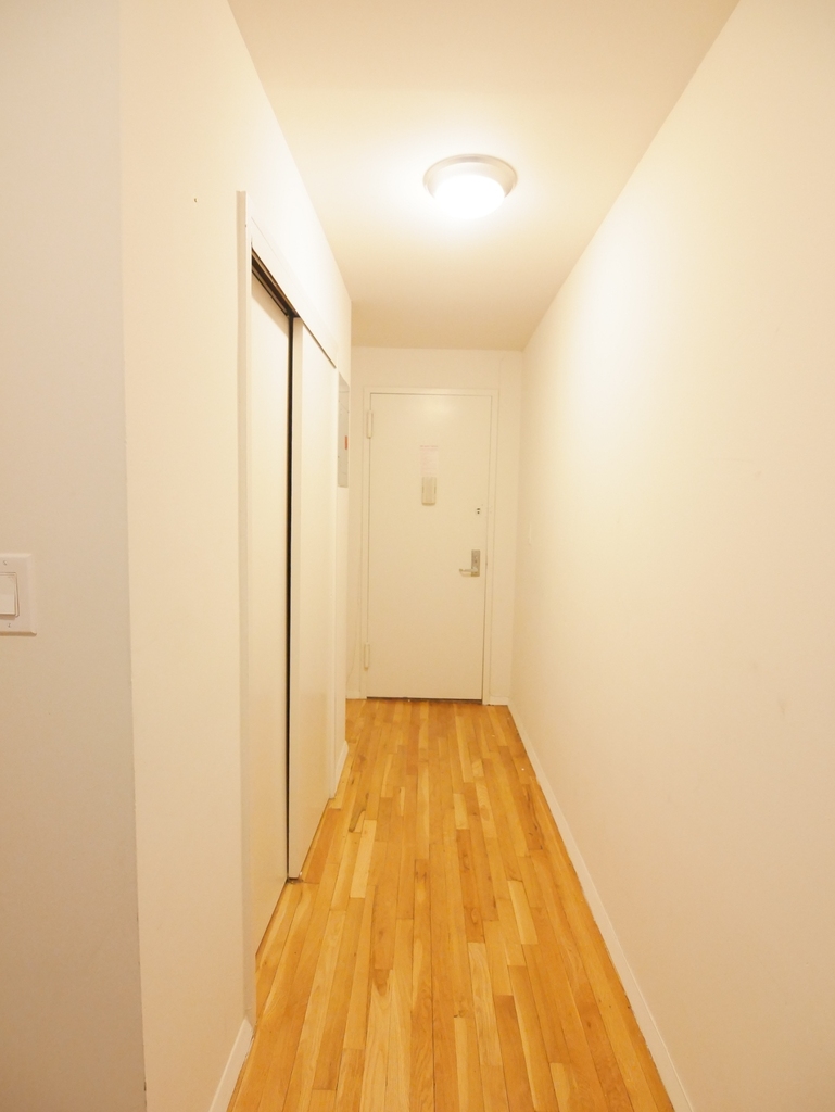 70 East 12th Street - Photo 6