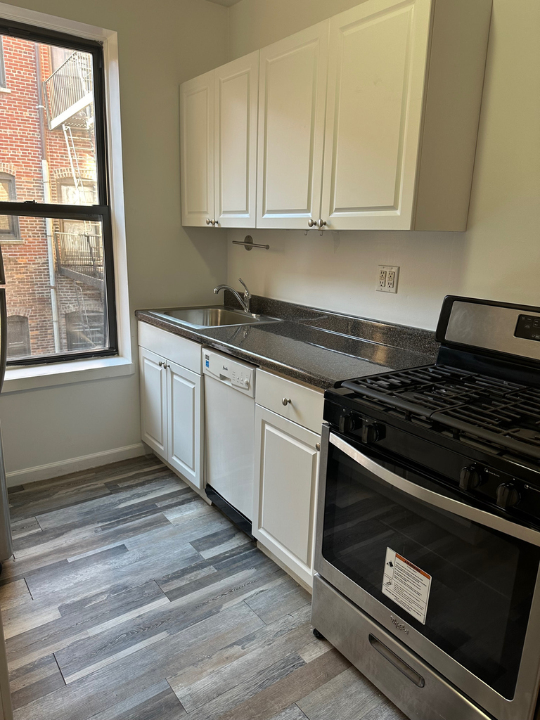 515 West 111th Street - Photo 3