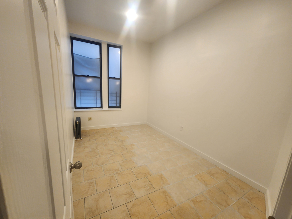 601 West 151st Street - Photo 5