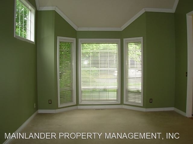 4695 Black Forest Ct - Photo 1