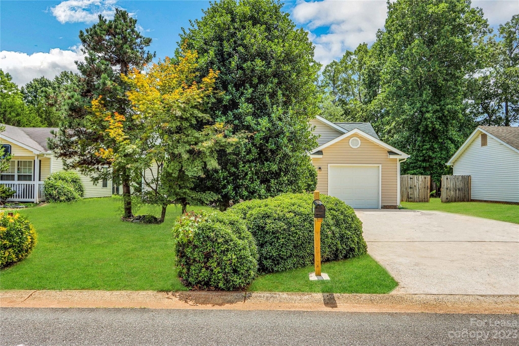 6207 Cottageville Lane - Photo 1