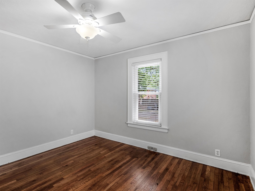 1724 Virginia Avenue - Photo 3