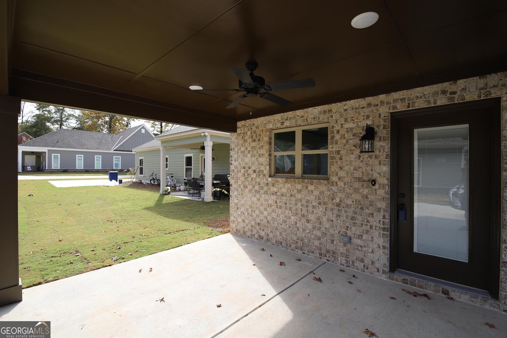 512 Springdale Drive - Photo 28