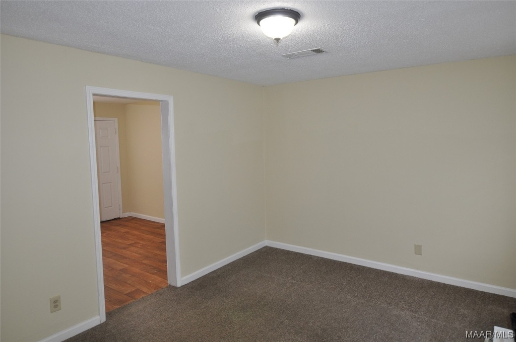 3393 Whiting Avenue - Photo 2