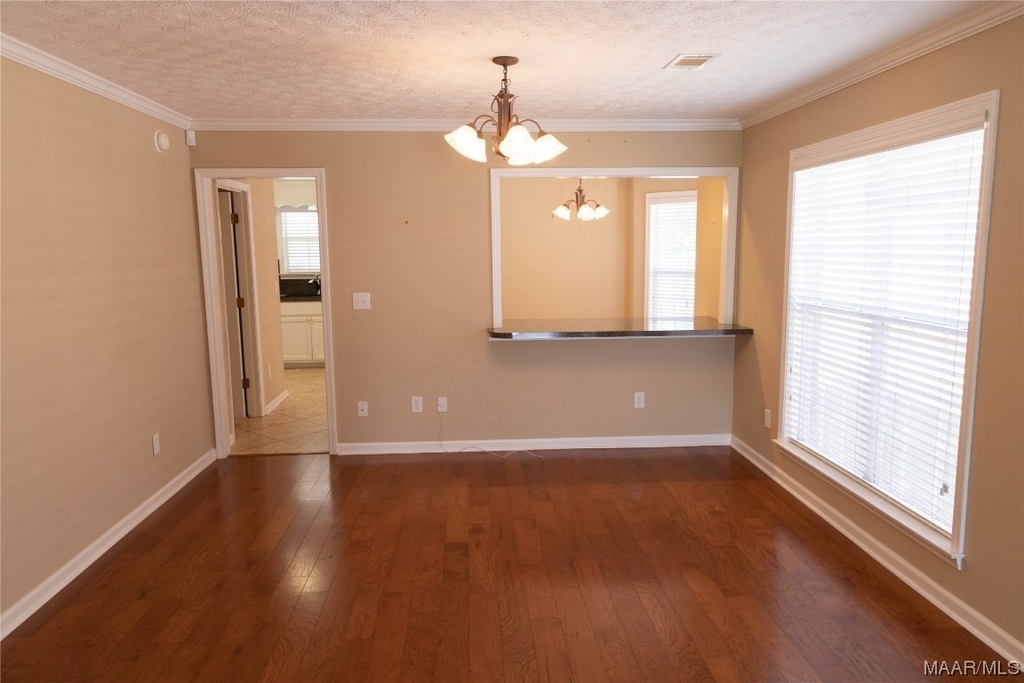 1504 Hallwood Lane - Photo 11