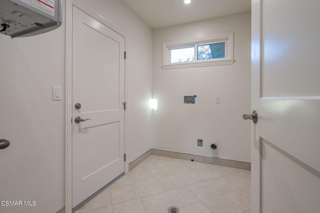 26144 Veva Way - Photo 16