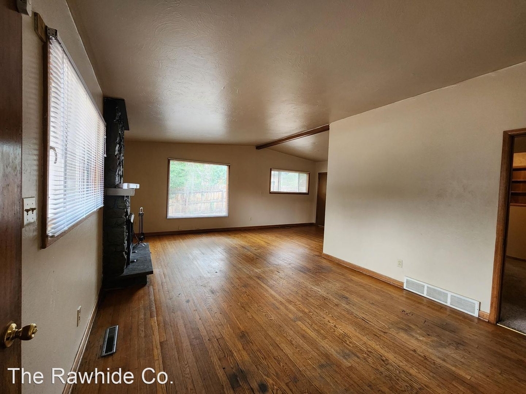 506 W. Cheyenne Road - Photo 4