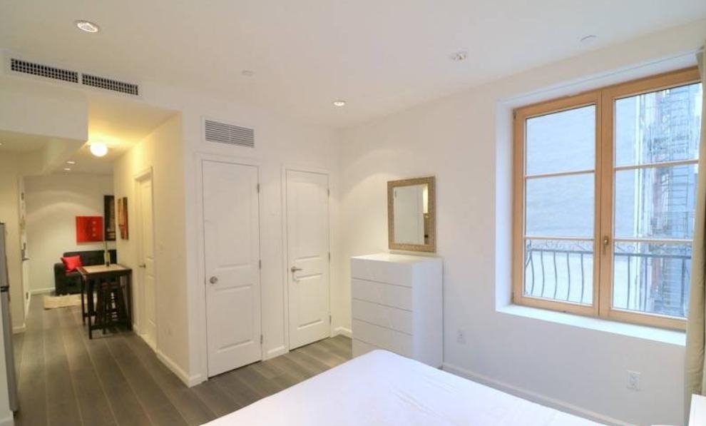 145 Mulberry Street - Photo 2