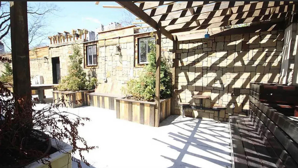 17 Devoe Street - Photo 3