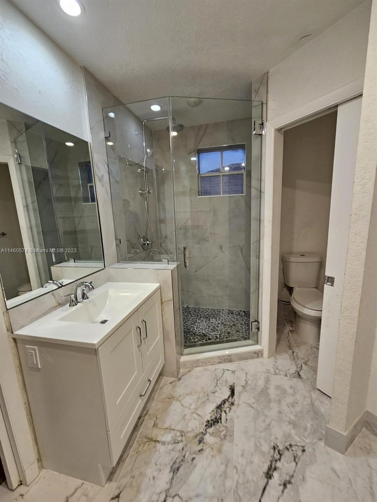 4241 Sw 72nd Ter - Photo 9