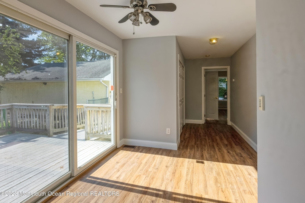 213 Ship Avenue - Photo 12