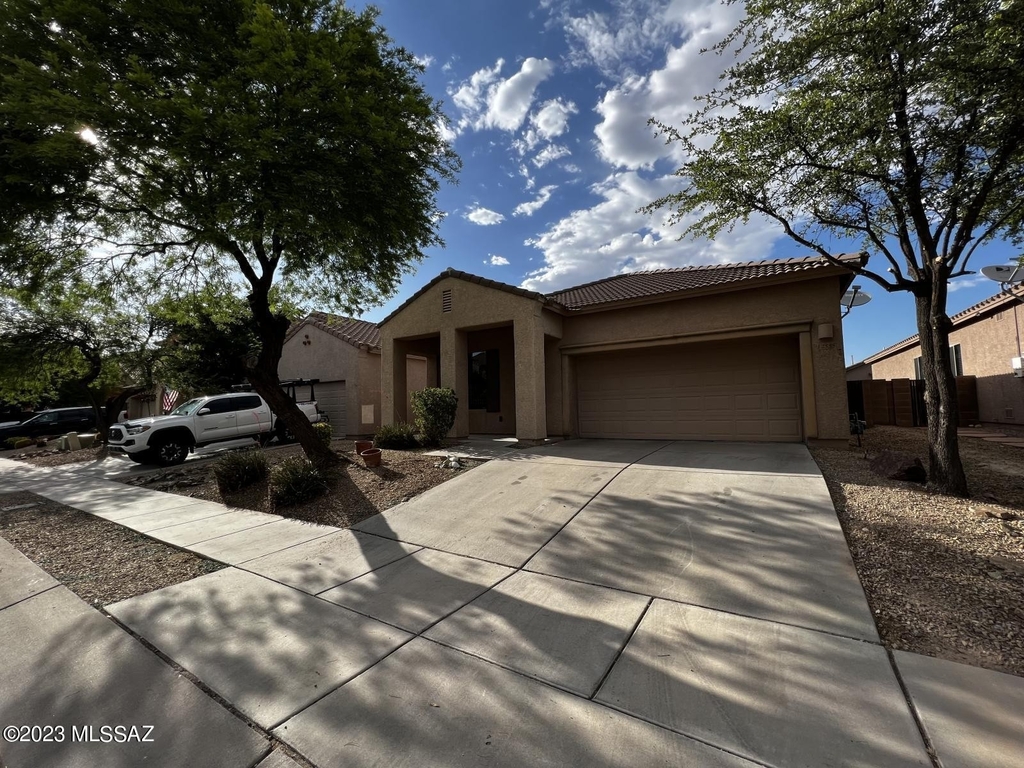 12555 E Red Canyon Place - Photo 1