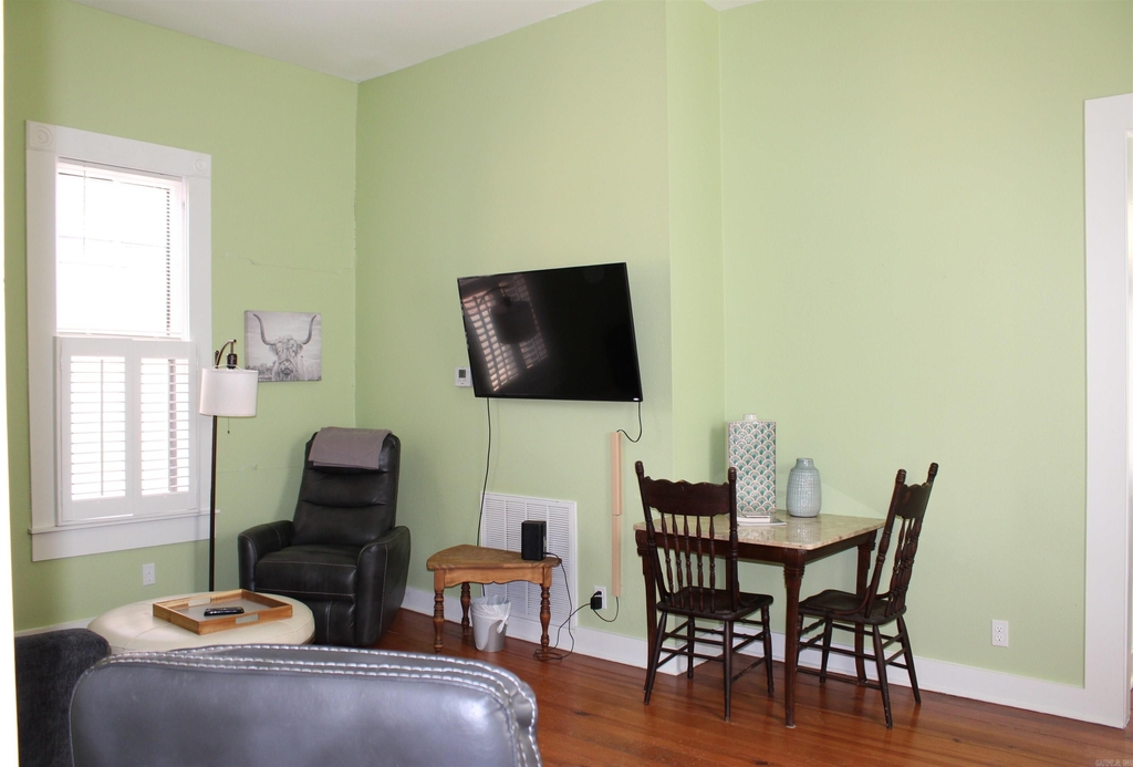 1204 S Park Street - Photo 5