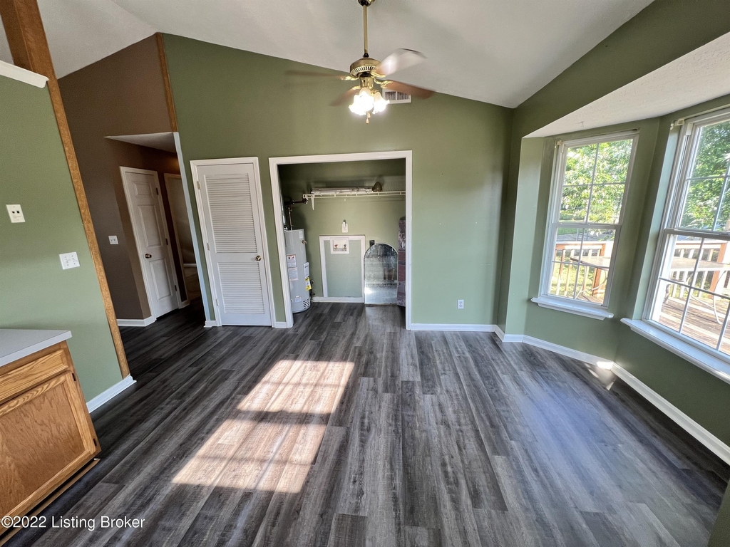 10415 Pebblestone Cir - Photo 6